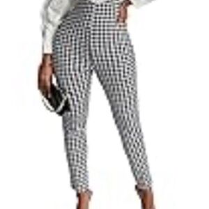 Black & White Checkered overalls – Size Small – Slightly Worn – Chic & Modern
